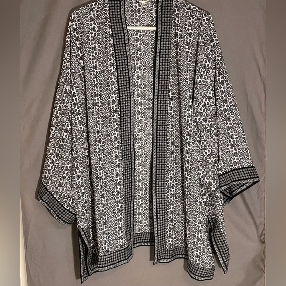 Flowy Light Weight Cover Up- Never Worn